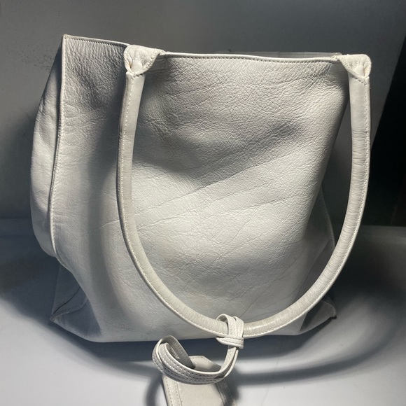 Giorgio Armani White leather handbag made in italy - Picture 8 of 14